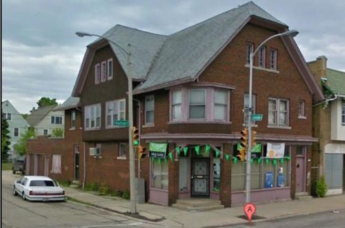 3276 N Holton St, Milwaukee, WI, 53212-2127 | Card Image
