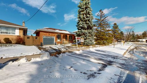 160 Verobeach Boulevard, North York, ON, M9M1R3 | Card Image