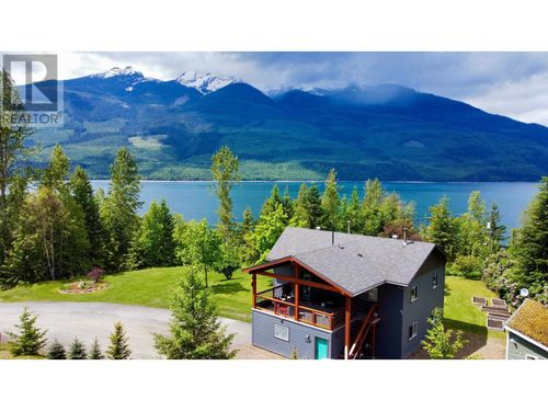 185 Donnellys Rd, Nakusp, BC, V0G1R1 | Card Image