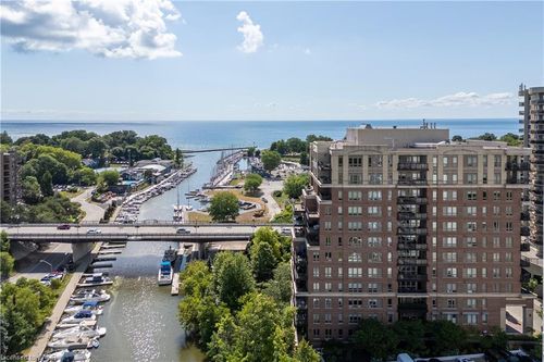 806-111 Forsythe Street, Oakville, ON, L6K3J9 | Card Image