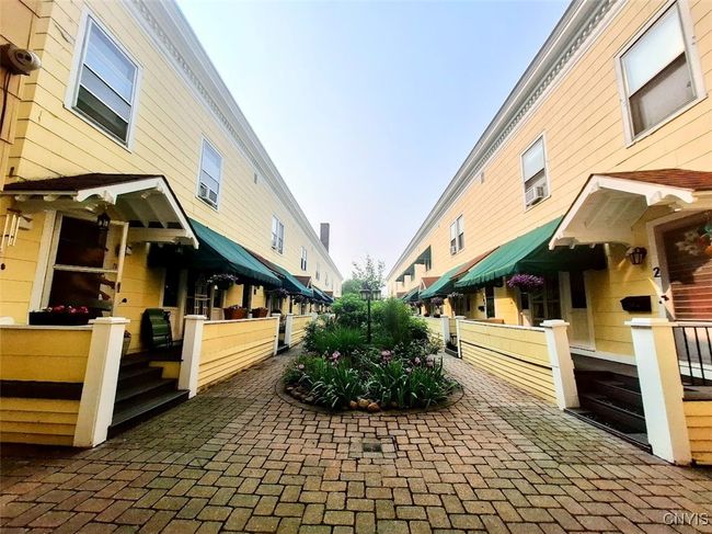 7 Genesee Ct, Condo with 2 bedrooms, 2 bathrooms and null parking in Utica NY | Image 4