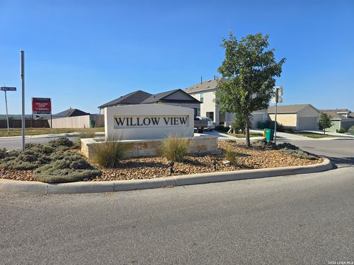 6814 Willow Lndg, Converse, TX, 78109-2576 | Card Image