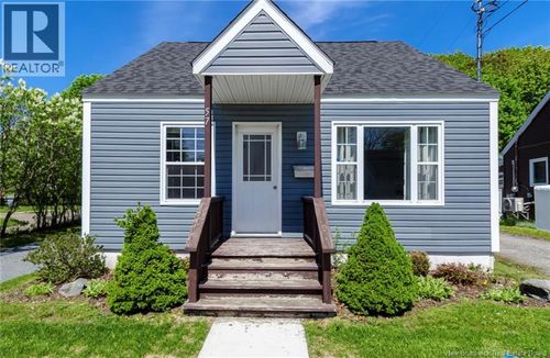 57 Wellesley Ave, Saint John, NB, E2K2V5 | Card Image