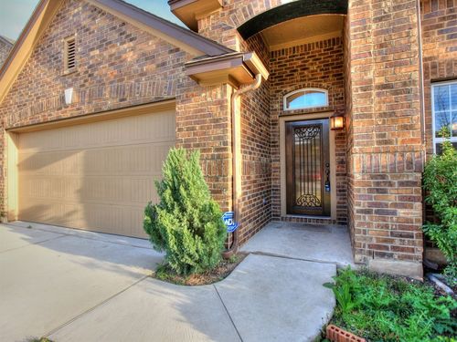 140 Copper Lake Ln, Georgetown, TX, 78628-7179 | Card Image