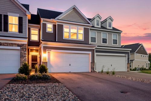 4901 Avery Ct, Eagan, MN, 55123-2354 | Card Image
