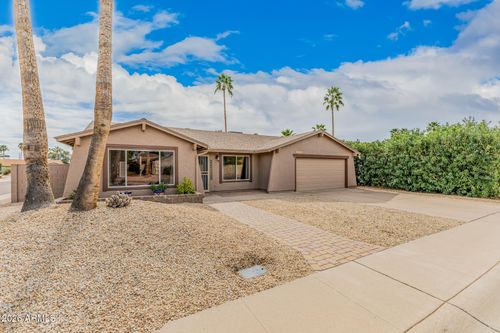 10765 E Sahuaro Dr, Scottsdale, AZ, 85259-3832 | Card Image