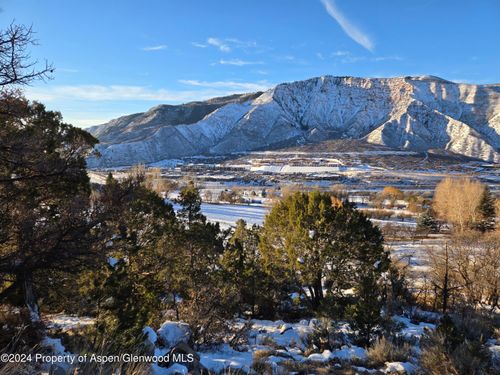 611 Highlands Dr, Glenwood Springs, CO, 81601-2844 | Card Image