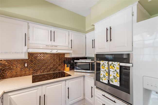 0 - 367 W Riverside Dr, House other with 3 bedrooms, 2 bathrooms and null parking in Tequesta FL | Image 36