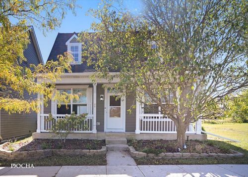 70 South Ave, Cortland, IL, 60112-4098 | Card Image