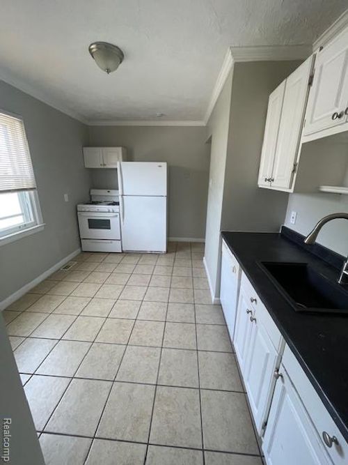 21857 David Ave, Eastpointe, MI, 48021-4026 | Card Image