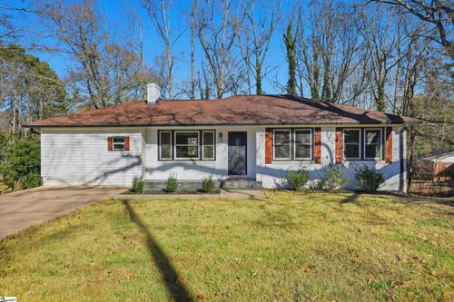 601 S D St, Easley, SC, 29640-3652 | Card Image