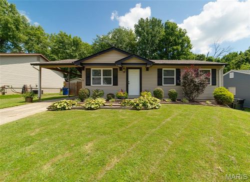 1334 Saint Gregory Ln, Saint Charles, MO, 63304-6725 | Card Image