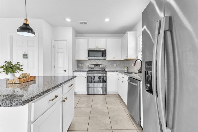 747 Citrus Isle Dr, House other with 3 bedrooms, 2 bathrooms and null parking in DAVENPORT FL | Image 14