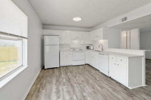 apt-a-5211 Thunderbird, Lago Vista, TX, 78645-6309 | Card Image