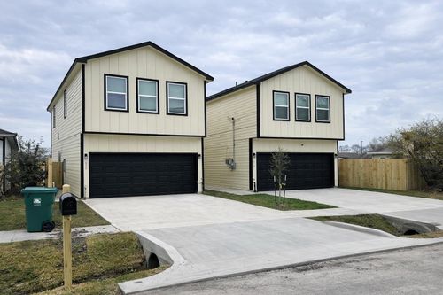 320 New Hampshire St, Houston, TX, 77029-4743 | Card Image