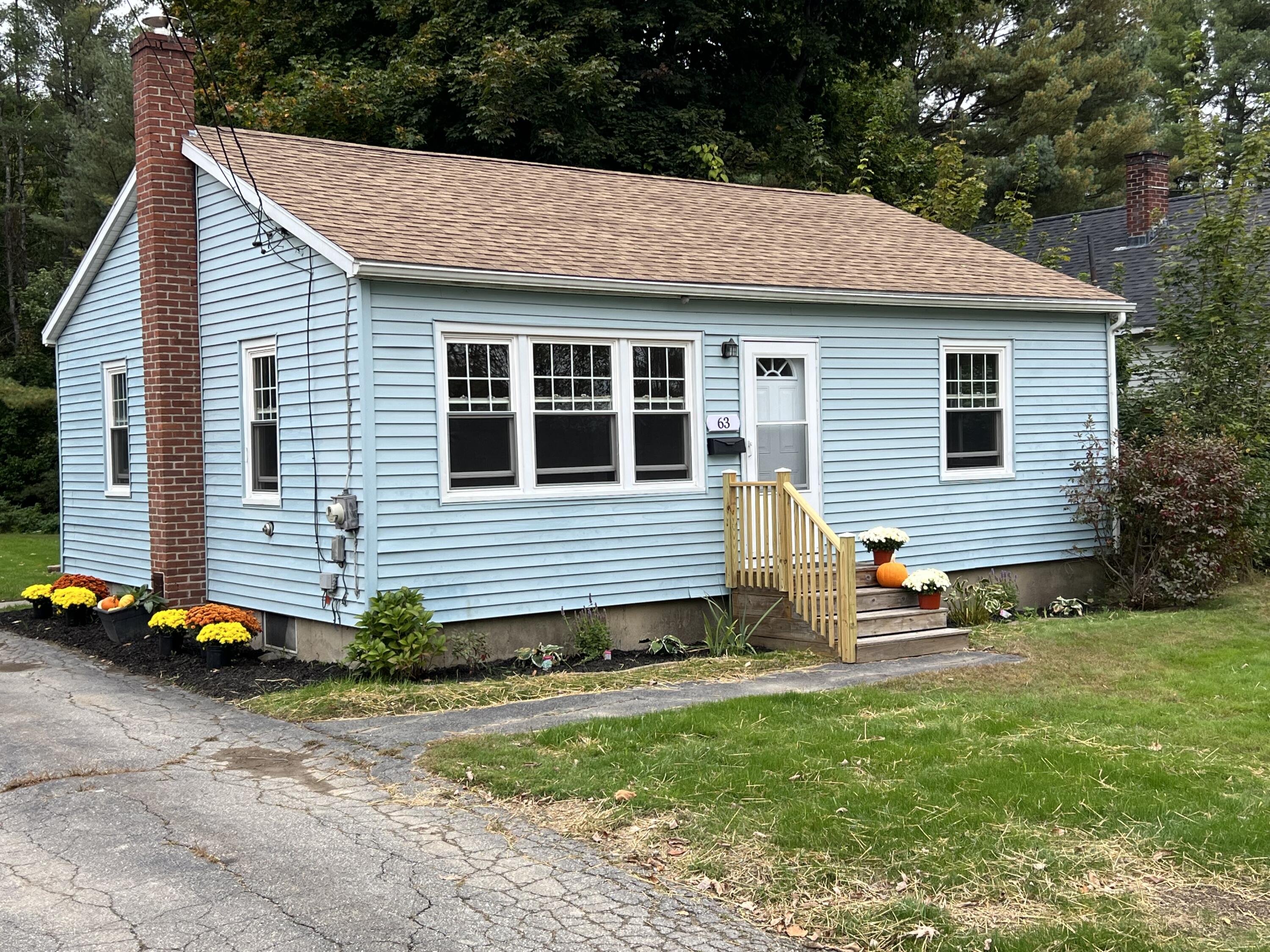 Bowman St, Farmingdale, ME 04344