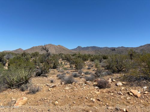 7811 E Arroyo Vista Dr, Yucca, AZ, 86438 | Card Image