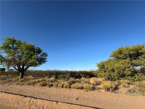7084 E Concho Dr, Kingman, AZ, 86401 | Card Image