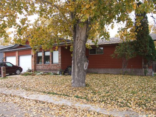 105 Main Street, Richmound, SK, S0N2E0 | Card Image
