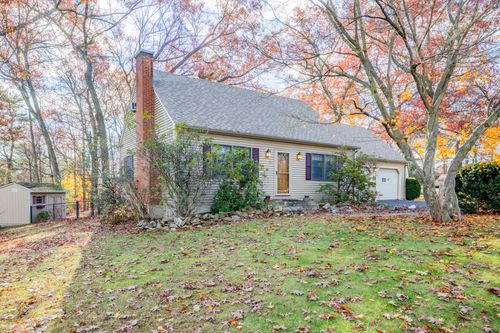 15 Jan Rd, Bristol, CT, 06010-2624 | Card Image