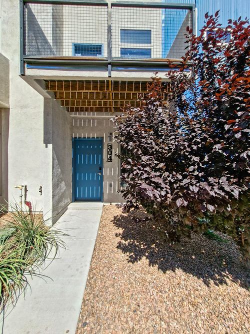 304 Titanium St Sw, Albuquerque, NM, 87102-9001 | Card Image