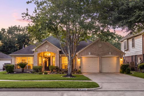 5104 Carefree Dr, League City, TX, 77573-3140 | Card Image