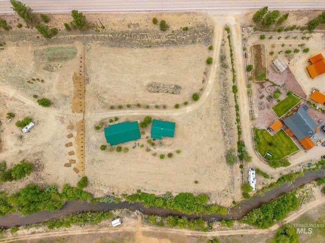 Overview of rural landscape featuring a desert landscape | Image 25