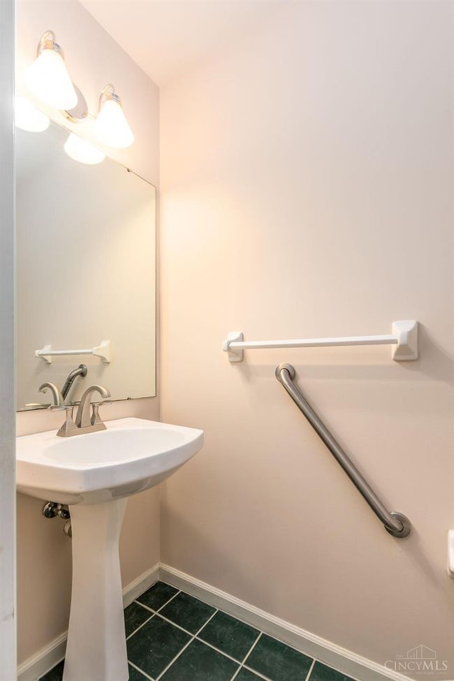 12168 Crestfield Ct, House other with 4 bedrooms, 3 bathrooms and null parking in Symmes Twp OH | Image 22