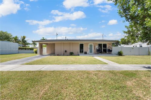 10610 Sw 200th St, Cutler Bay, FL, 33157-8523 | Card Image