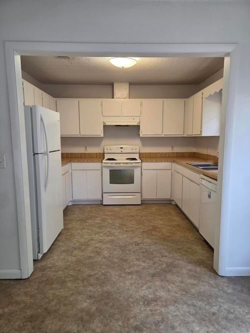 170 Ridge Lake Rd, Crestview, FL, 32536-1515 | Card Image