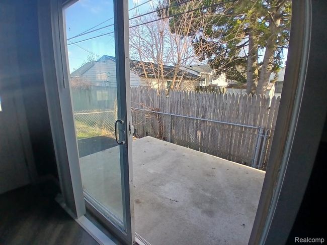 BACK PATIO.jpg | Image 21
