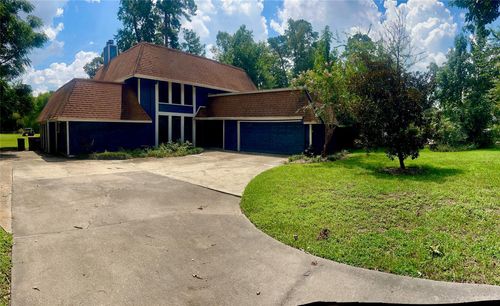 26 Cherry Hill Dr, Conroe, TX, 77304-1153 | Card Image