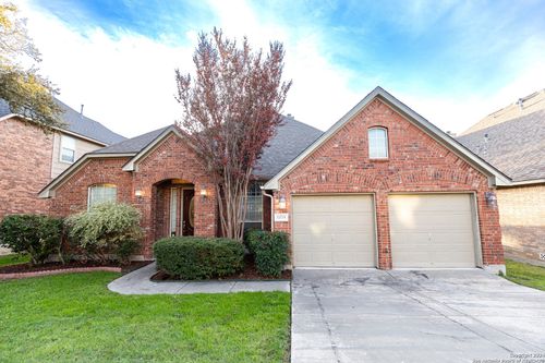 15718 Alamogordo, Helotes, TX, 78023-3686 | Card Image