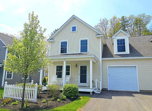 10-15 Webhannet Place, Kennebunk, ME, 04043 | Card Image