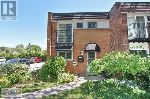 104-1810 E Gate Estate, Windsor, ON, N8T2T2 | Card Image