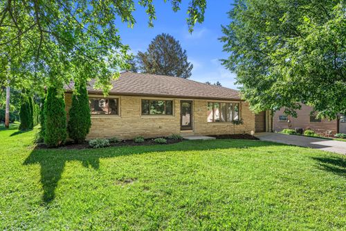 W238N6498 Elmwood Ave, Sussex, WI, 53089-3138 | Card Image