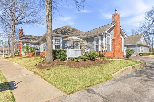 69-1075 Oak Timber Cir, Collierville, TN, 38017-8794 | Card Image