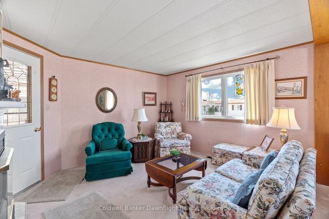 46 Redford Dr, Home with 2 bedrooms, 2 bathrooms and 2 parking in Exeter ON | Image 6