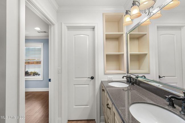 49-web-or-mls-80 Breakers-48 | Image 50