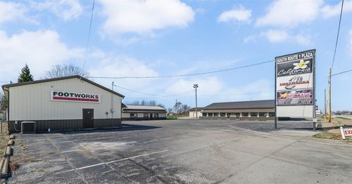 2412 Georgetown Road, Danville, IL, 61832 | Card Image