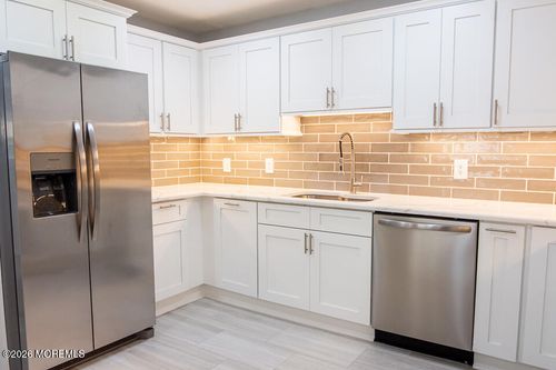 9 Cypress St, Manchester, NJ, 08757-2227 | Card Image