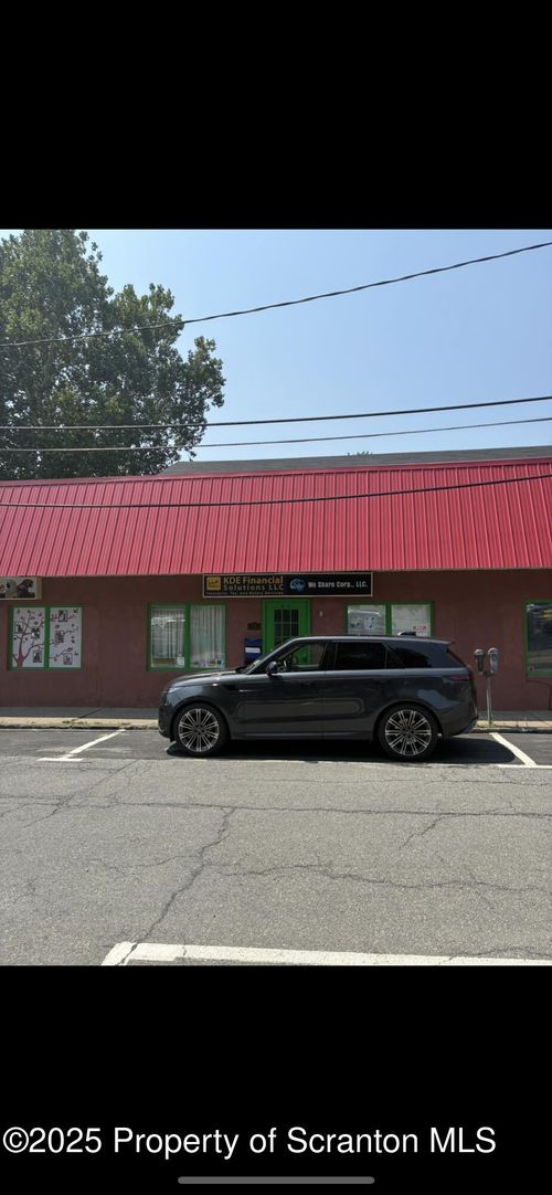 19 Williams St, Stroudsburg, PA, 18360-1637 | Card Image