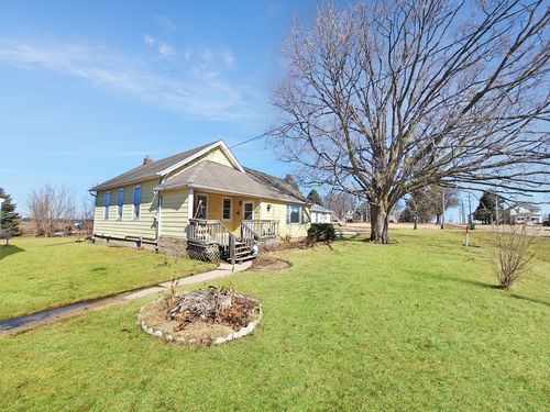 17810 E Il Route 72, MONROE CENTER, IL, 61052-9733 | Card Image