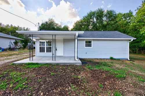 645 Sarah St, Lebanon, MO, 65536-2260 | Card Image