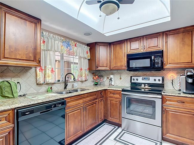 12110 Palmetto Ct, House other with 2 bedrooms, 2 bathrooms and null parking in DUNNELLON FL | Image 22