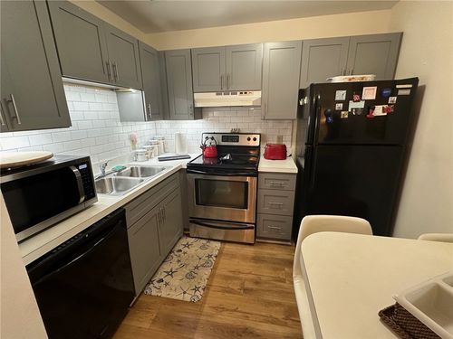 104-33 Vista Gardens Trl, Vero Beach, FL, 32962-1733 | Card Image