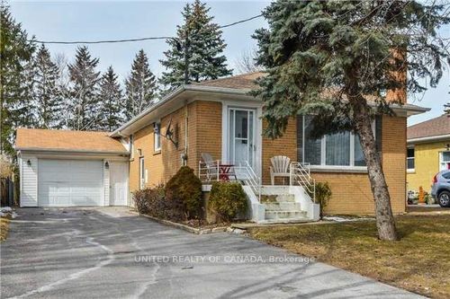 42 Lundys Lane, Newmarket, ON, L3Y3R8 | Card Image