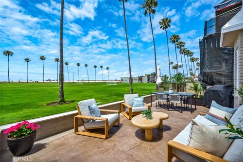 920 E Oceanfront, Newport Beach, CA, 92661 | Card Image
