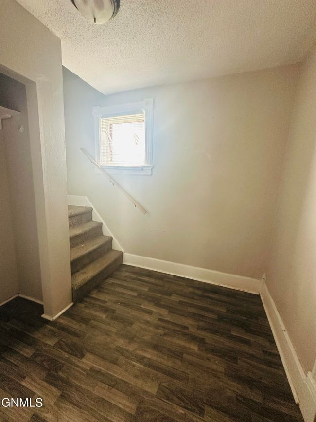 202 8 Th Ave Se, House other with 3 bedrooms, 1 bathrooms and null parking in Jamestown ND | Image 5