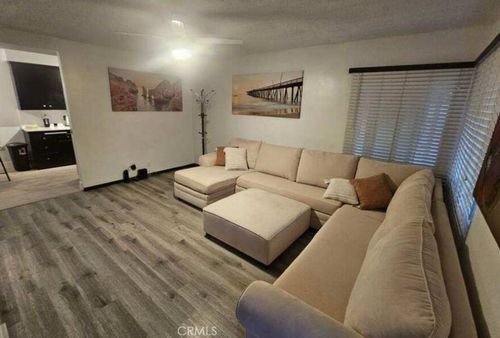 11-721 Larch St, Inglewood, CA, 90301 | Card Image